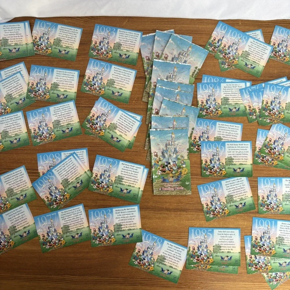 30th Anniversary Walt Disney World Trading card lot